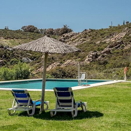 Rock Bay Apartment With Wonderful Sea View And 5 Minutes From The Beach マニルバ エクステリア 写真